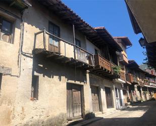 Vista exterior de Casa adosada en venda en Cuevas del Valle amb Balcó