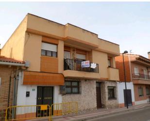 Exterior view of Single-family semi-detached for sale in Valdestillas  with Balcony
