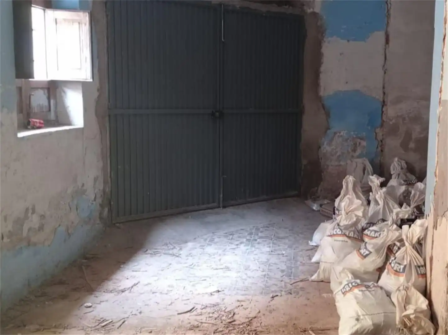 Casa adosada en venta en Teresa de Cofrentes con Balcón