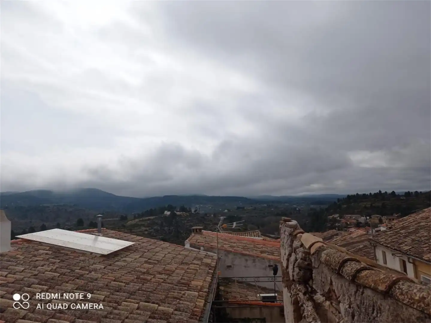 Vista exterior de Casa adosada en venta en Teresa de Cofrentes con Balcón