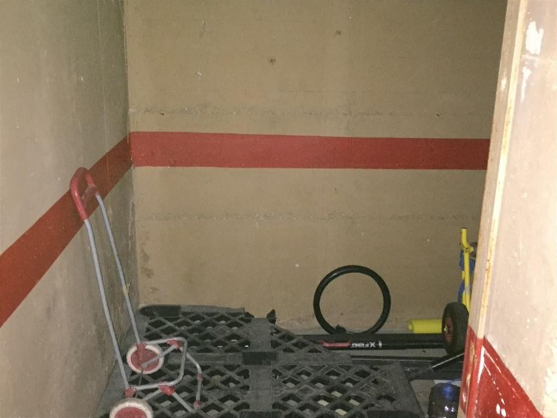 Box room to rent in  Barcelona Capital