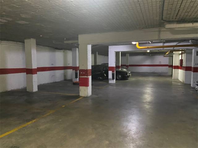 Garaje en Alquiler en Avenida Reina Sofía en La Pañoleta