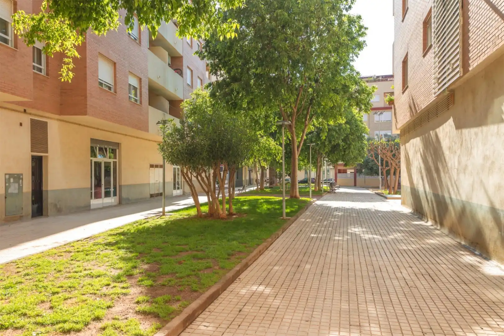 Pis en venda a Calle de Alcudia de Veo, Ciutat del Transport - La Salera Vista exterior de Pis en venda en Castellón de la Plana / Castelló de la Plana amb Traster, Moblat i Aparcament comunitari