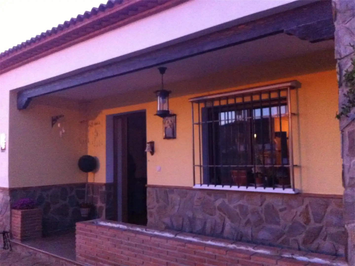 Vista exterior de Casa o xalet en venda en Archidona amb Jardí privat, Parquet i Terrassa