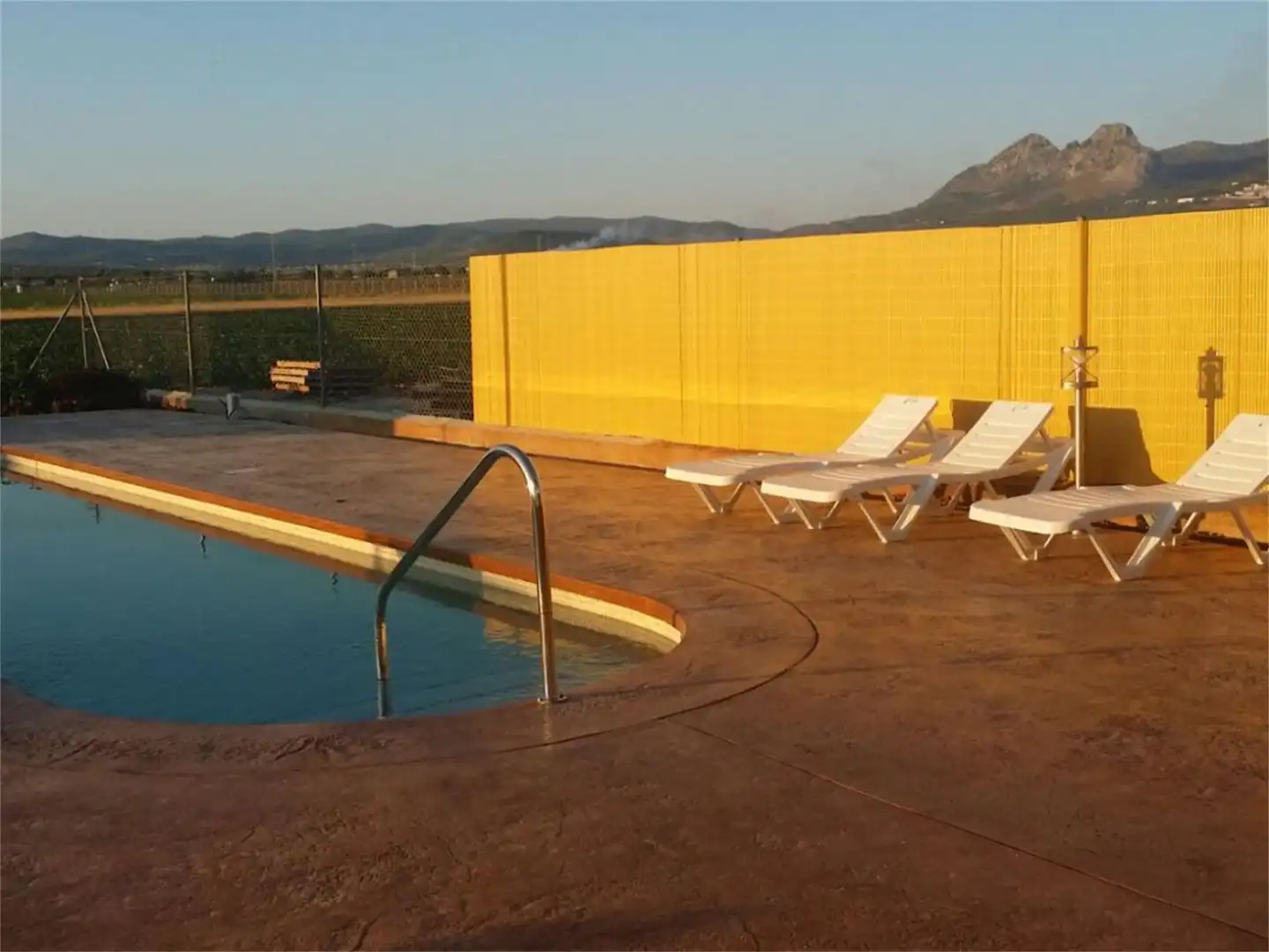 Piscina de Casa o xalet en venda en Archidona amb Jardí privat, Parquet i Terrassa