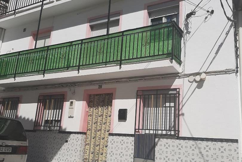 Casa adosada en venda a Calle Morales, 28, Cogollos de la Vega, Granada - imatge 1 Foto 1 de Casa adosada en venda a Calle Morales, 28, Cogollos de la Vega, Granada