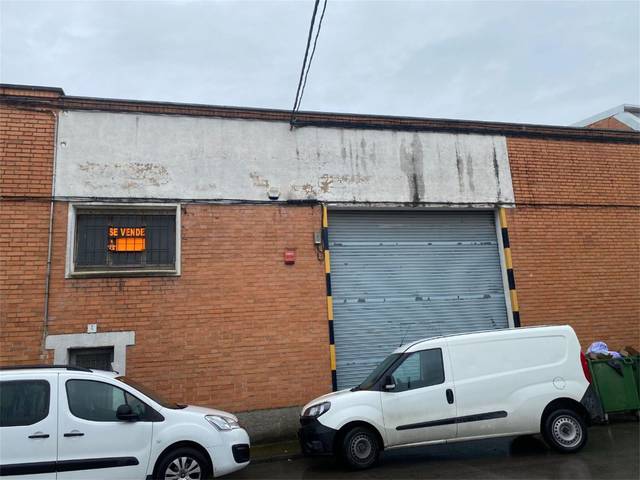 Nave industrial en Venta en Carrer Narcís Monturiol en Gurb