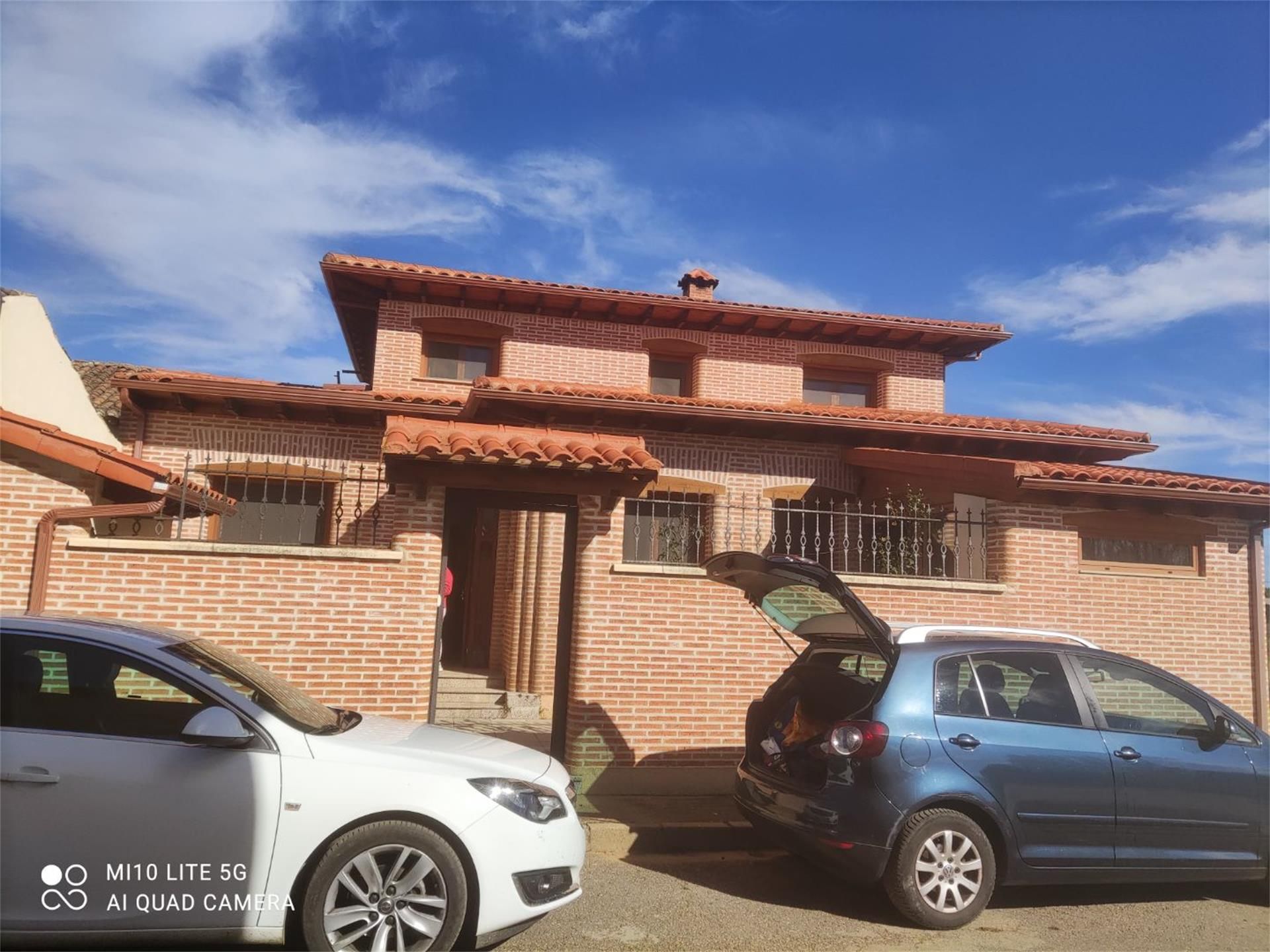Exterior view of House or chalet for sale in Villazanzo de Valderaduey  with Heating, Parquet flooring and Terrace