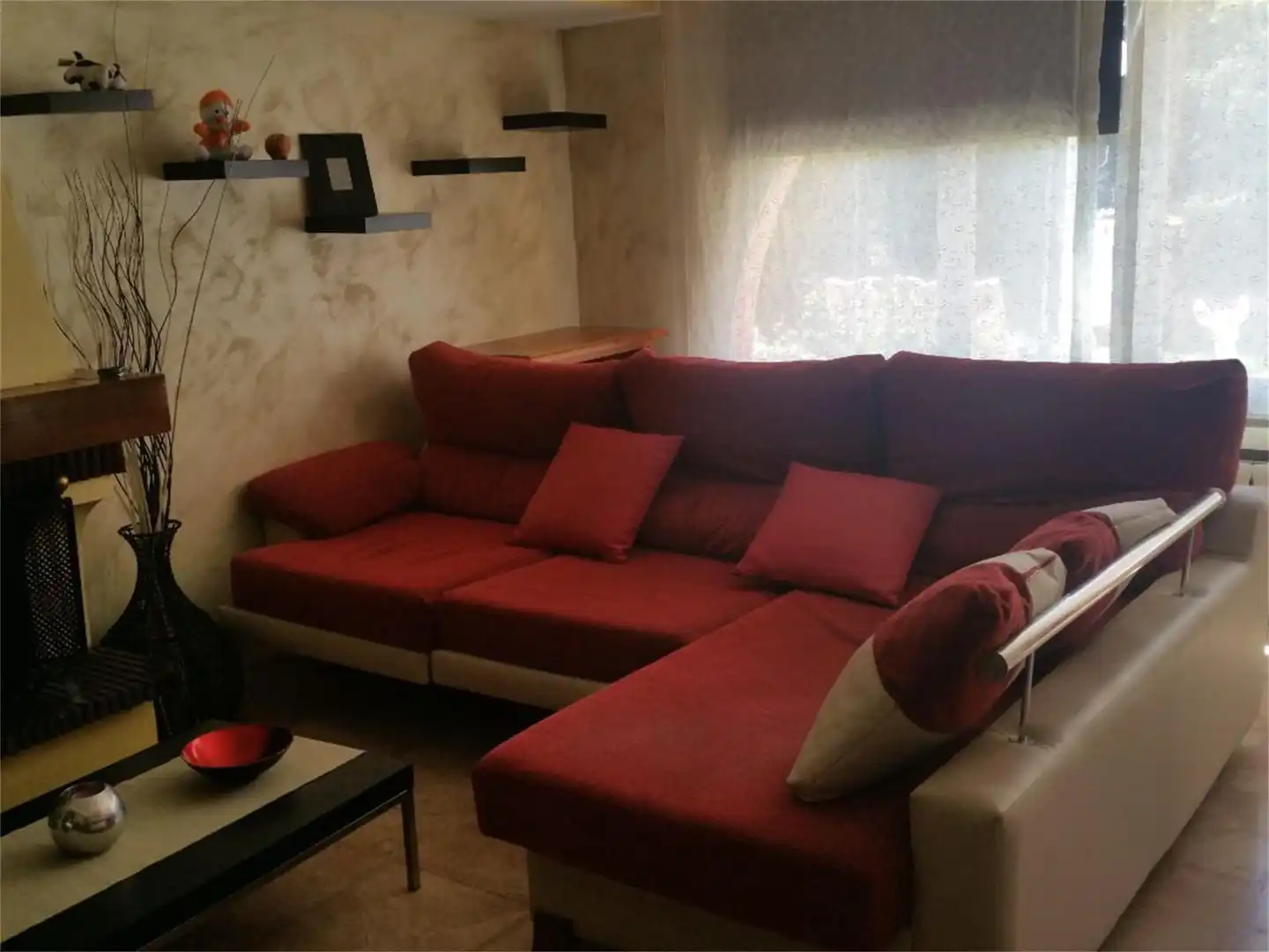 Casa o chalet de alquiler en Calle Los Enebros, 14, Mejostilla Sala de estar de Casa o chalet de alquiler en Cáceres con Calefacción, Jardín privado y Terraza