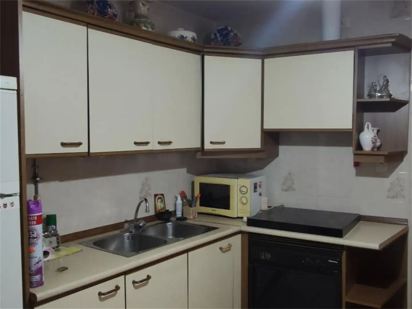 Einfamilien-Reihenhaus zum Verkauf in Calle Garganta de Minchones, Jarandilla de la Vera Küche von Einfamilien-Reihenhaus zum Verkauf in Jarandilla de la Vera mit Abstellraum und Möbliert