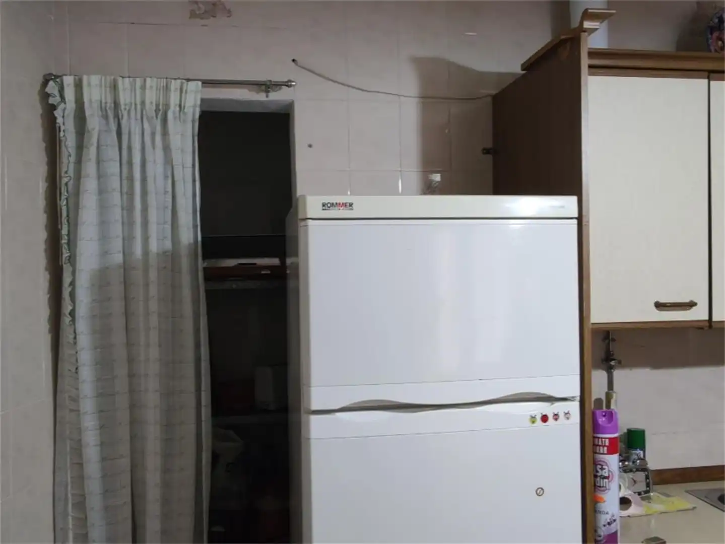 Einfamilien-Reihenhaus zum Verkauf in Calle Garganta de Minchones, Jarandilla de la Vera Küche von Einfamilien-Reihenhaus zum Verkauf in Jarandilla de la Vera mit Abstellraum und Möbliert