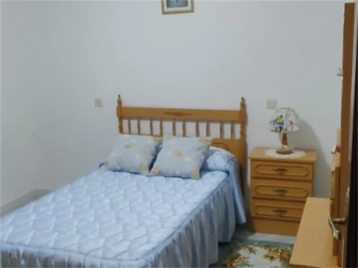 Einfamilien-Reihenhaus zum Verkauf in Calle Garganta de Minchones, Jarandilla de la Vera Schlafzimmer von Einfamilien-Reihenhaus zum Verkauf in Jarandilla de la Vera mit Abstellraum und Möbliert
