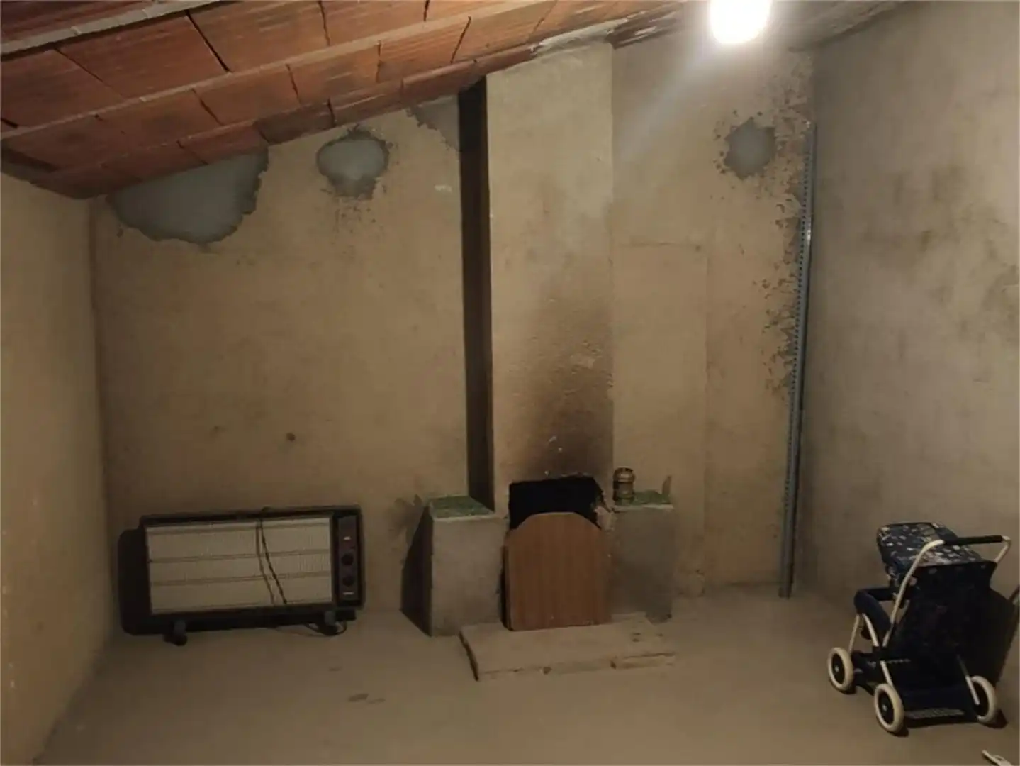 Einfamilien-Reihenhaus zum Verkauf in Calle Garganta de Minchones, Jarandilla de la Vera Einfamilien-Reihenhaus zum Verkauf in Jarandilla de la Vera mit Abstellraum und Möbliert