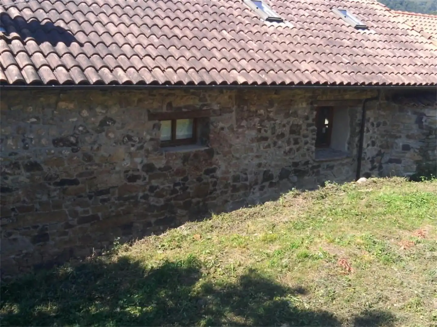 Vista exterior de Casa o xalet en venda en Teverga amb Terrassa i Balcó