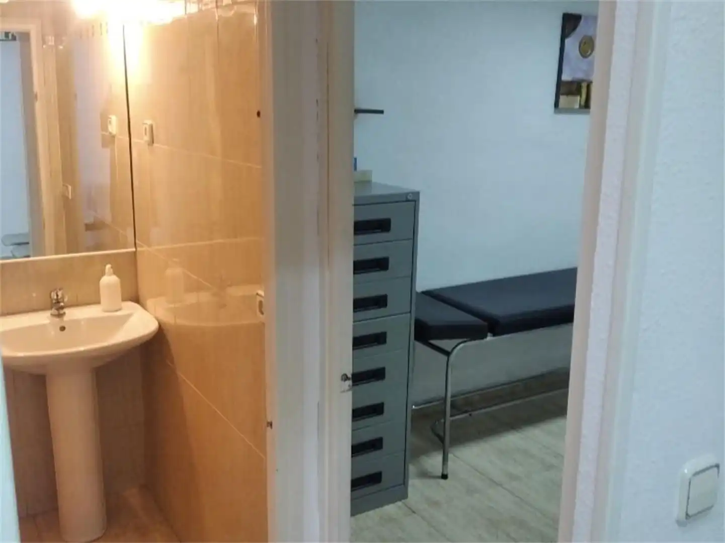 Oficina de alquiler en Avinguda de la Generalitat, 66, Riu Sud Baño de Oficina de alquiler en Santa Coloma de Gramenet