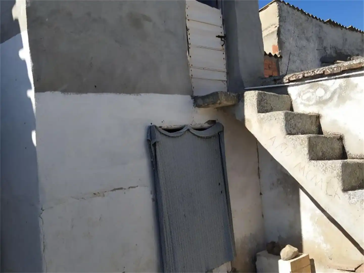 Vista exterior de Planta baja en venta en Nava del Rey