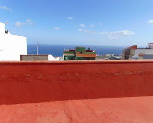 Vista exterior de Casa adosada en venda en  Santa Cruz de Tenerife Capital amb Traster, Moblat i Balcó