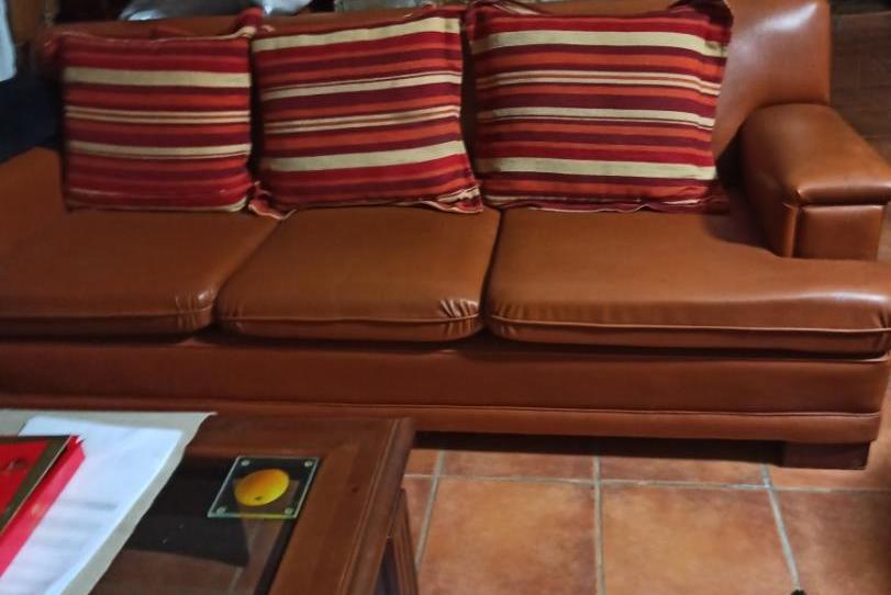 Foto 1 de Casa adosada de lloguer a Calle del Castro, 1, Benavides, León