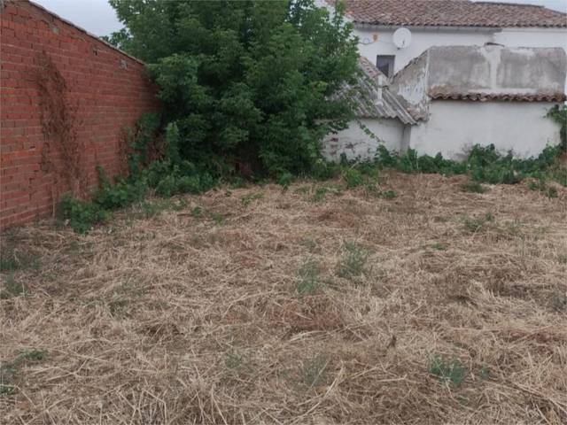 Terreno en Venta en Calle Cuatro Calles, 8 en Novés