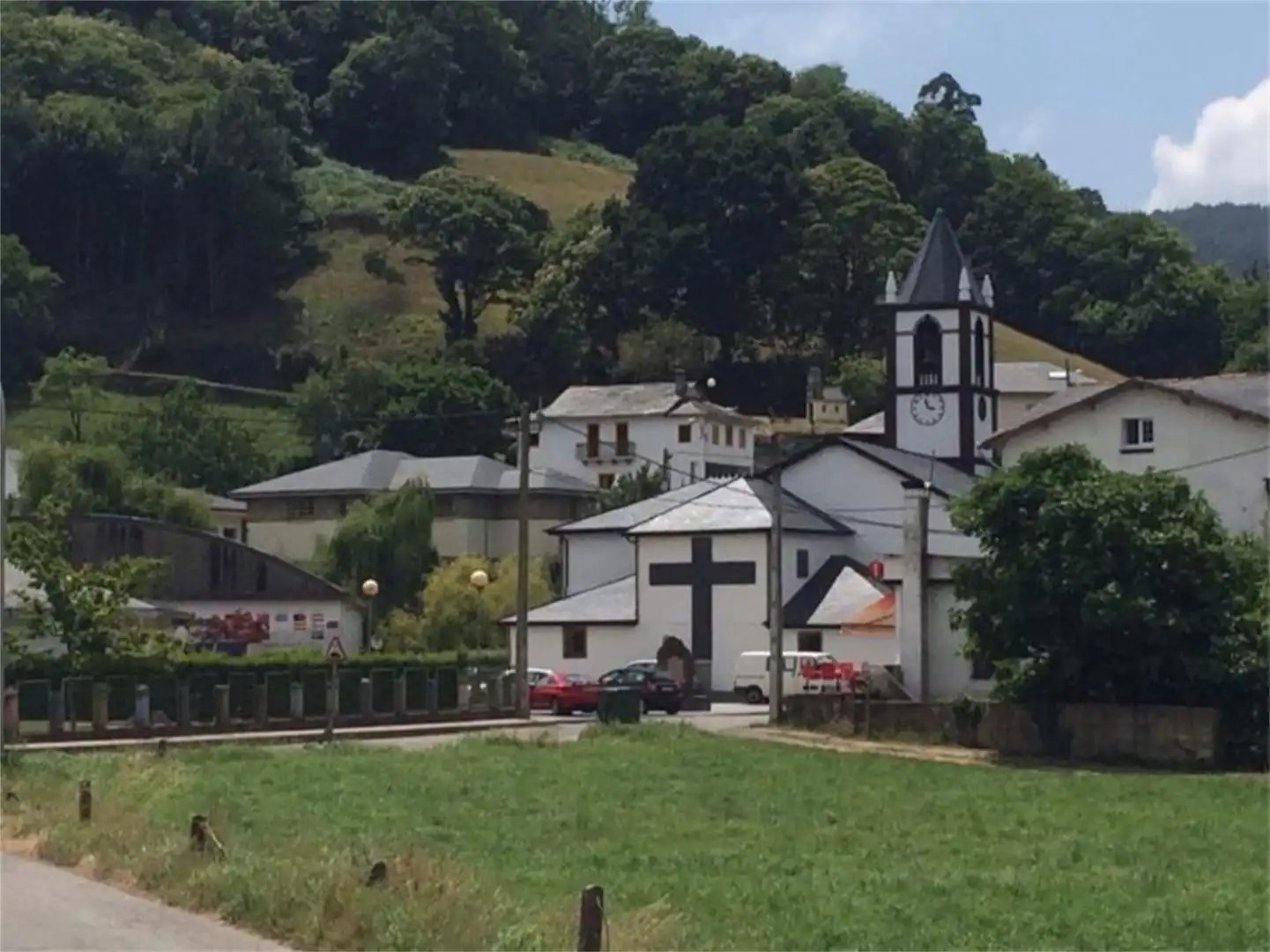Vista exterior de Casa adosada en venta en Valdés - Luarca con Balcón