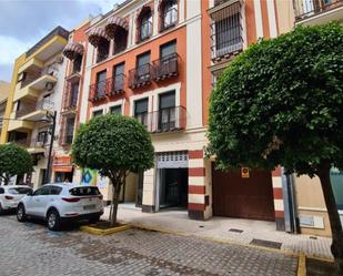 Vista exterior de Local de lloguer en Morón de la Frontera