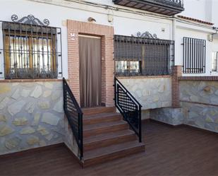 Casa adosada en venda en Almodóvar del Campo amb Aire condicionat
