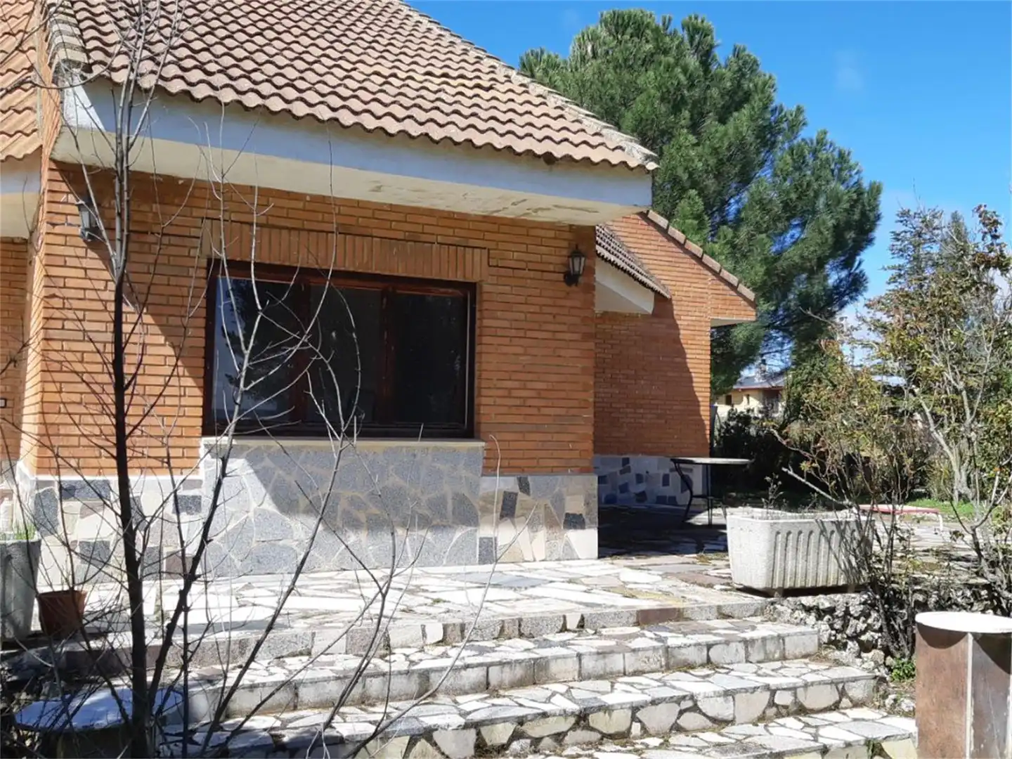 Casa o xalet en venda a Urbanización La Venta, 3, Becerril de Campos Vista exterior de Casa o xalet en venda en Becerril de Campos amb Calefacció, Jardí privat i Traster