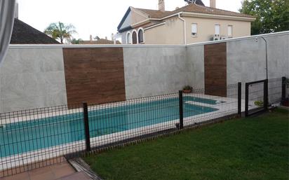 260 ideas de Patio trastero  decoración de unas, pequeñas piscinas,  albercas pequeñas