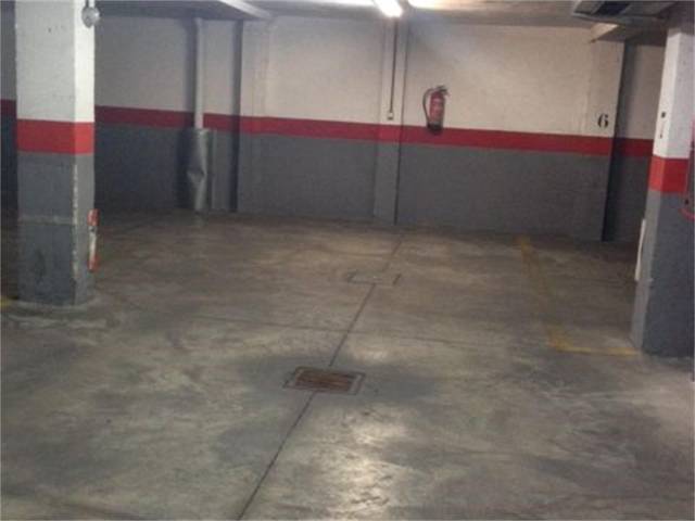 Garaje en Alquiler en Calle de Vinaróz en Ciudad Jardín