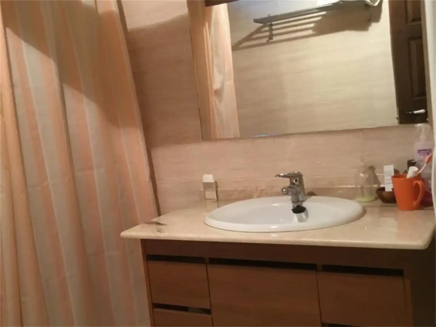 Piso en venta en Calle Mayor, Burgo de Osma - Ciudad de Osma Baño de Piso en venta en Burgo de Osma - Ciudad de Osma con Parquet, Terraza y Trastero