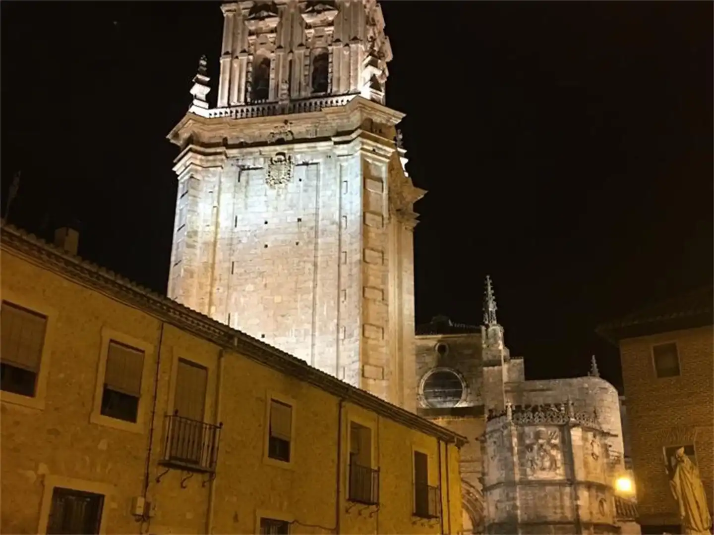 Piso en venta en Calle Mayor, Burgo de Osma - Ciudad de Osma Vista exterior de Piso en venta en Burgo de Osma - Ciudad de Osma con Parquet, Terraza y Trastero