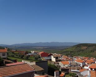 Exterior view of Single-family semi-detached for sale in La Nava de Ricomalillo