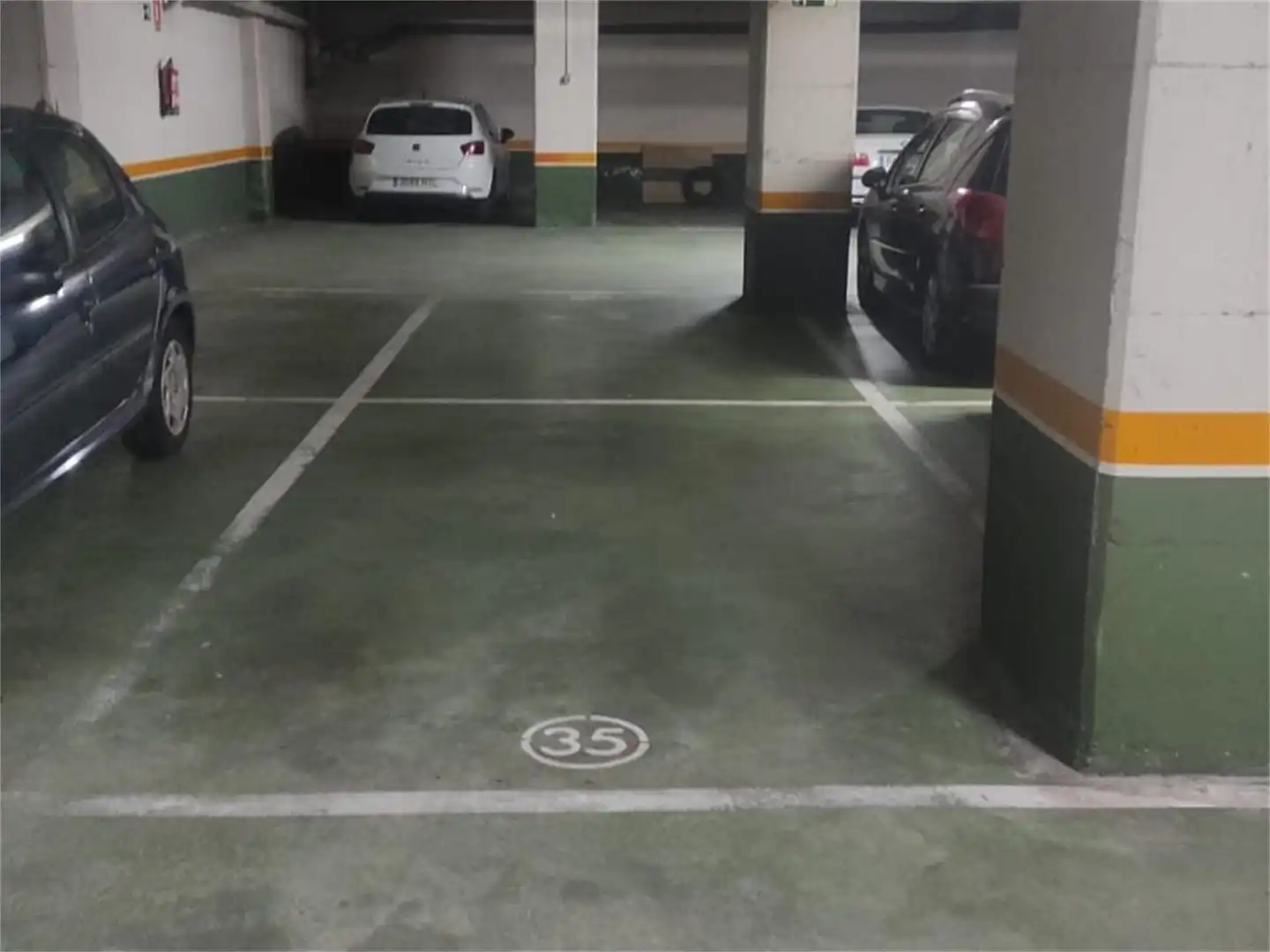 Parking of Garage for rent in Vigo 