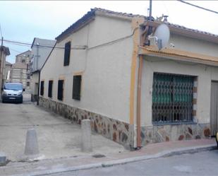Vista exterior de Casa o xalet en venda en Nava de la Asunción