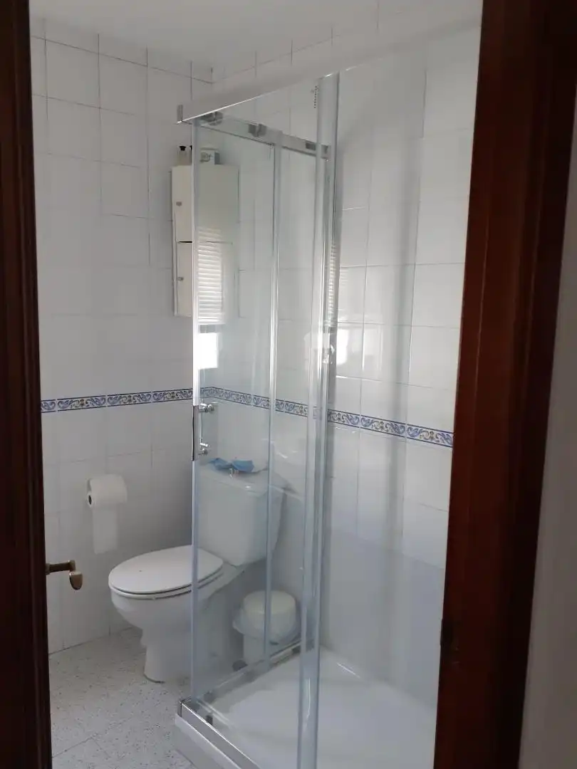 Ground floor for sale in Calle Concejo, 41, Ubrique Bathroom of Ground floor for sale in Ubrique with Air Conditioner