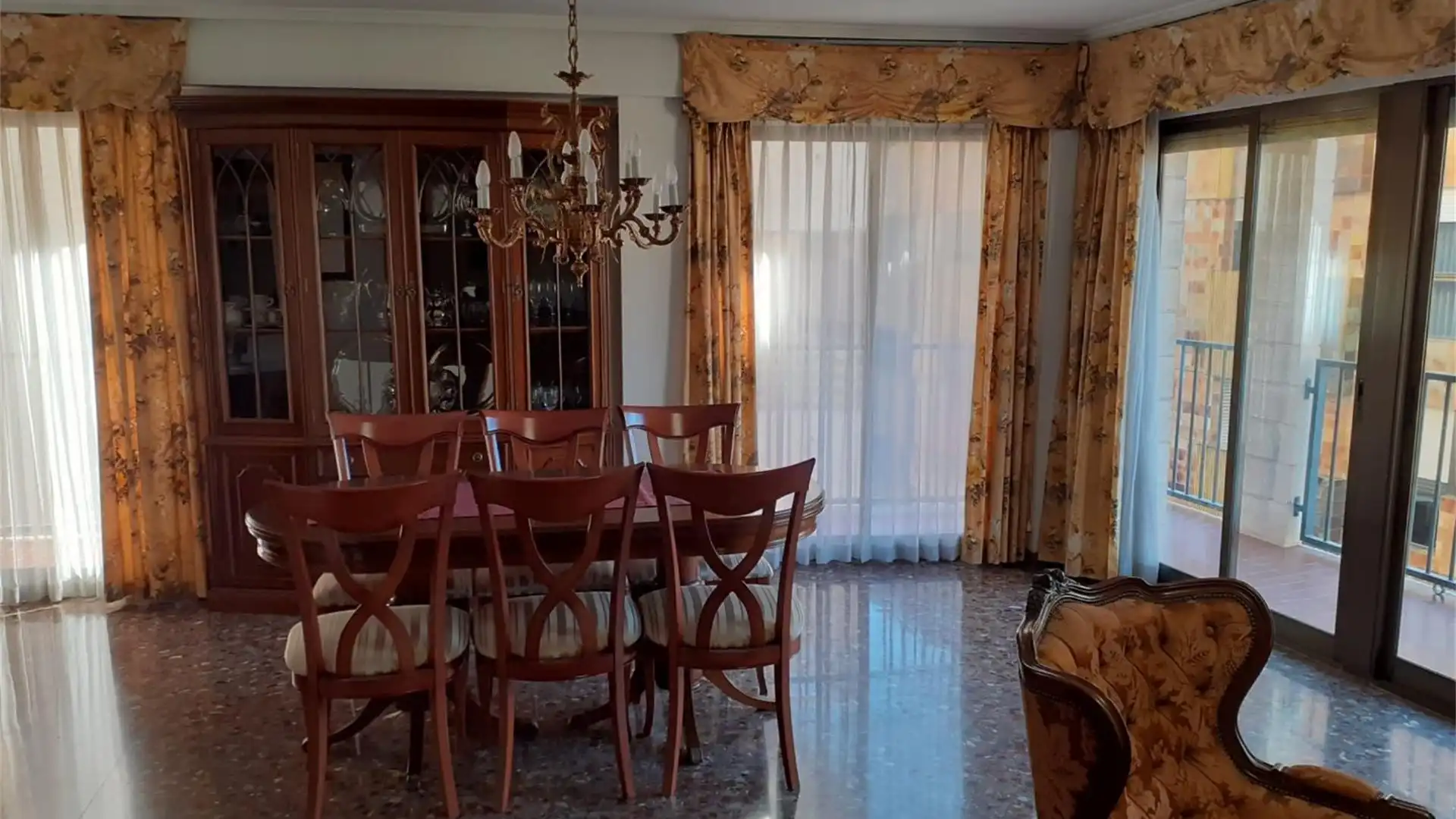 Comedor de Piso en venta en Sagunto / Sagunt con Aire acondicionado y Balcón