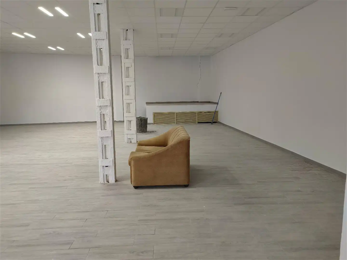 Commercial properties for rent in Villarejo de Salvanés  with Air Conditioner