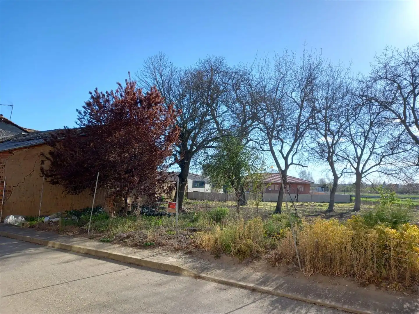 Constructible Land for sale in Calle Real, Onzonilla Constructible Land for sale in Onzonilla
