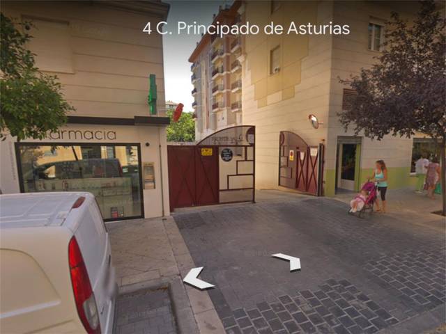 Garaje en Venta en Calle Principado de Asturias en Renfe - Bulevar 1ª y 2ª Fase