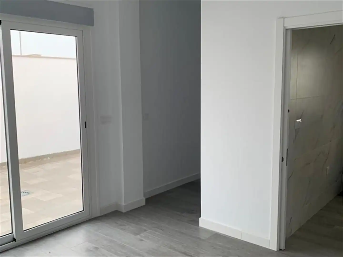 Erdgeschoss zum Verkauf in Calle Las Aguas 14, Villanueva de la Serena Erdgeschoss zum Verkauf in Villanueva de la Serena mit Klimaanlage, Privatgarten und Terrasse