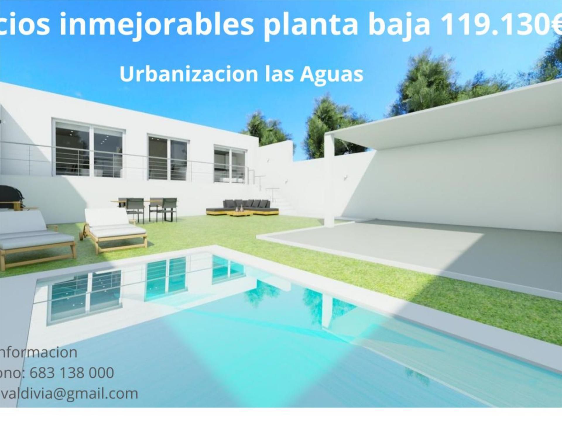 Swimming pool of Planta baja for sale in Villanueva de la Serena  with Air Conditioner, Terrace and Balcony