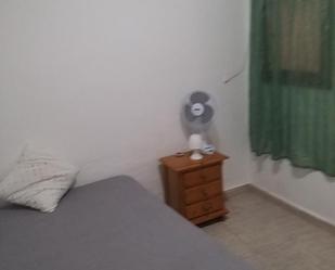 Bedroom of Planta baja to share in Telde  with Furnished, Washing machine and Microwave