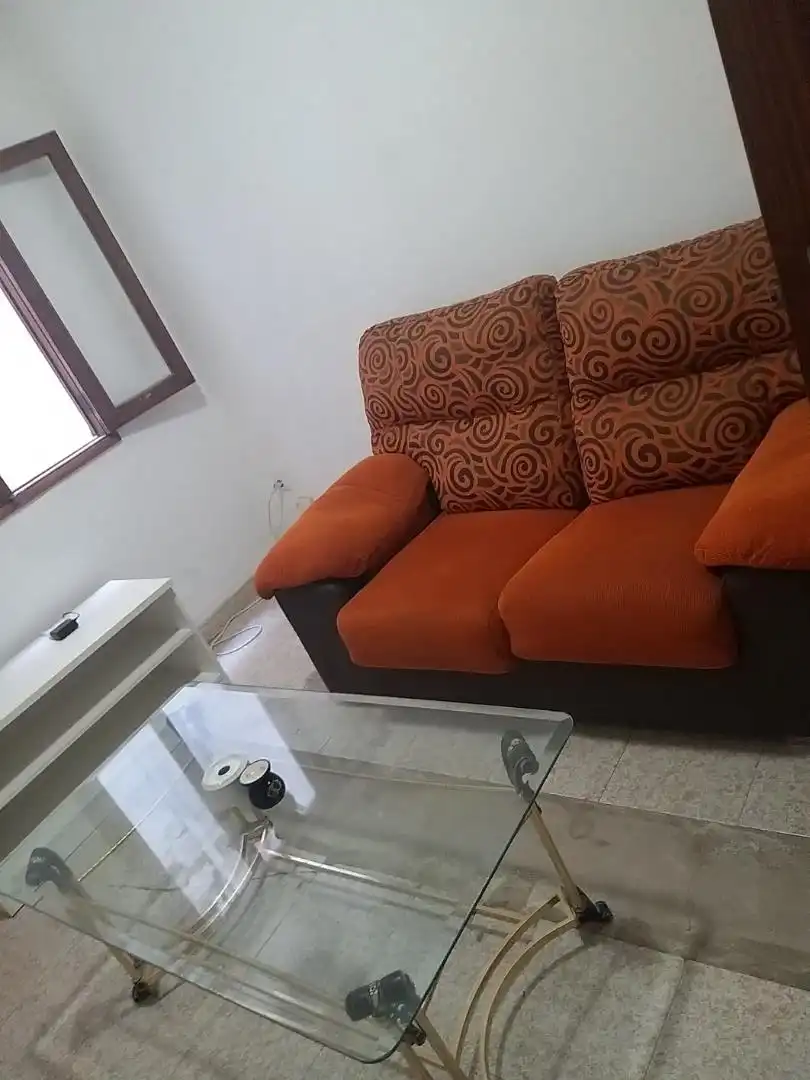 Sala d'estar de Planta baixa per a compartir en Telde amb Moblat, Rentadora i Microones
