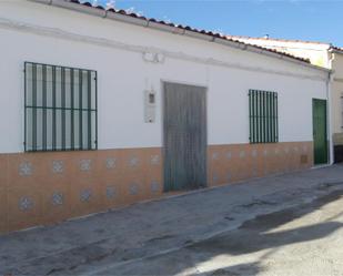 Exterior view of House or chalet for sale in Villanueva del Arzobispo  with Air Conditioner, Heating and Private garden