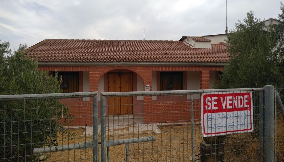 Casa o chalet en venta en Calle Bartolomé Benítez Romero, 67, Montoro, Córdoba - imagen 1 Foto 1 de Casa o chalet en venta en Calle Bartolomé Benítez Romero, 67, Montoro, Córdoba