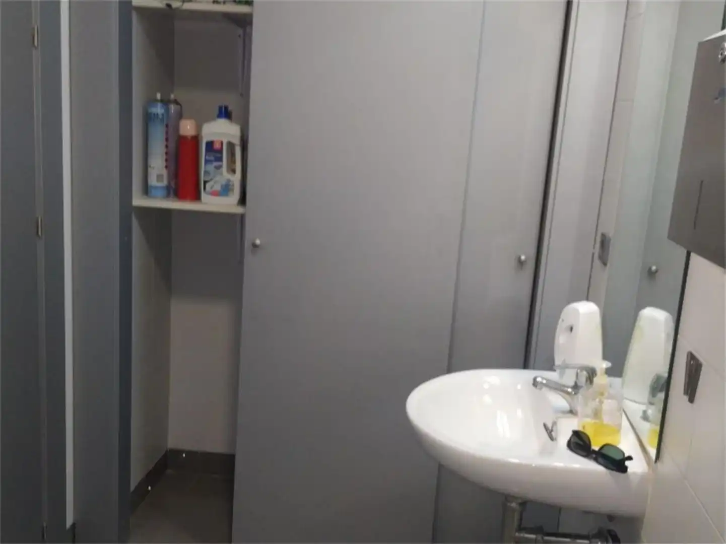 Oficina de alquiler en Calle América, 2, Astilleros - La Paz - Loreto - El Corte Inglés Baño de Oficina de alquiler en Cádiz