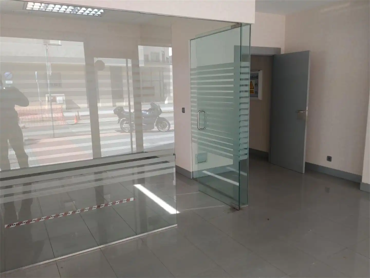 Oficina de alquiler en Calle América, 2, Astilleros - La Paz - Loreto - El Corte Inglés Oficina de alquiler en Cádiz