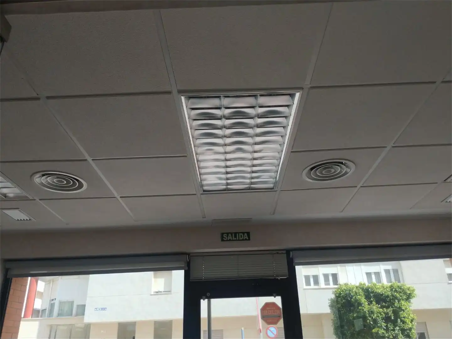 Oficina de alquiler en Calle América, 2, Astilleros - La Paz - Loreto - El Corte Inglés Oficina de alquiler en Cádiz