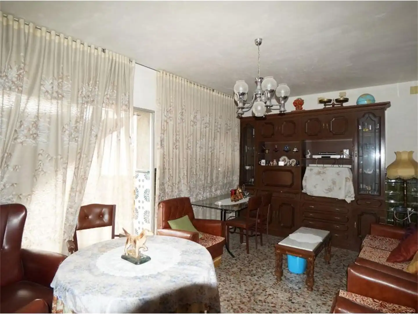 Casa adosada en venda a Calle Ciudad Real, 78, Almadén Menjador de Casa adosada en venda en Almadén amb Terrassa