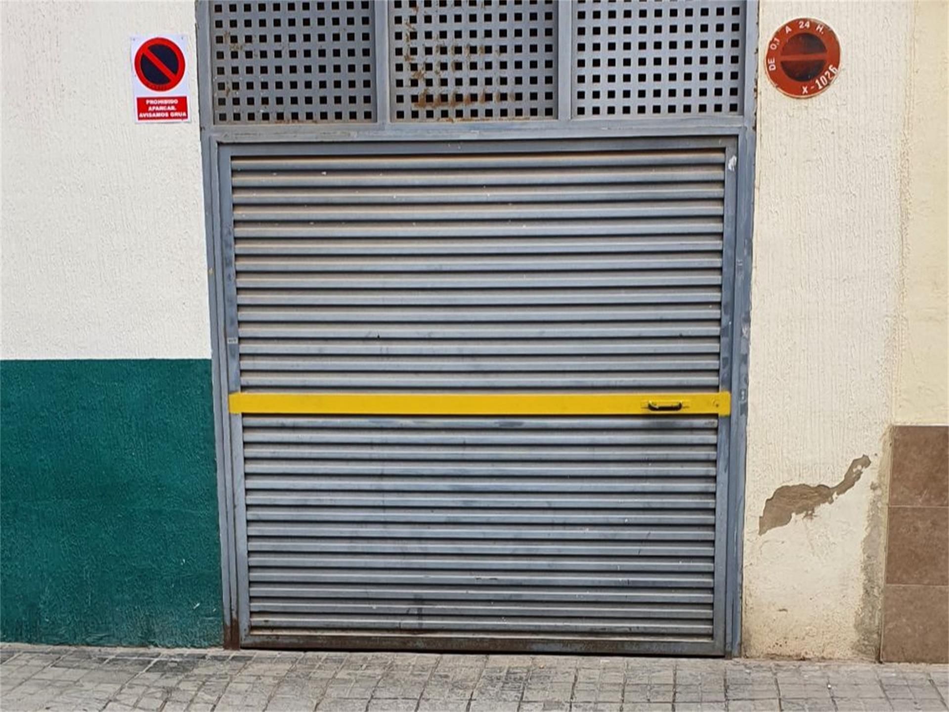 Exterior view of Garage for sale in  Valencia Capital